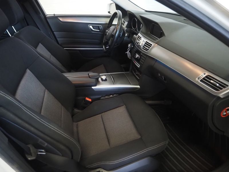 Mercedes E220 bild 13
