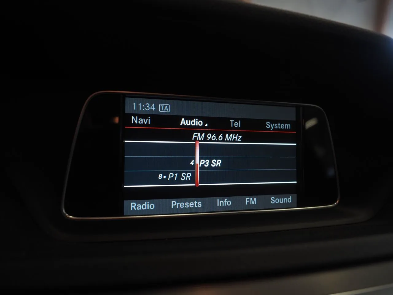 Vehicle image 20
