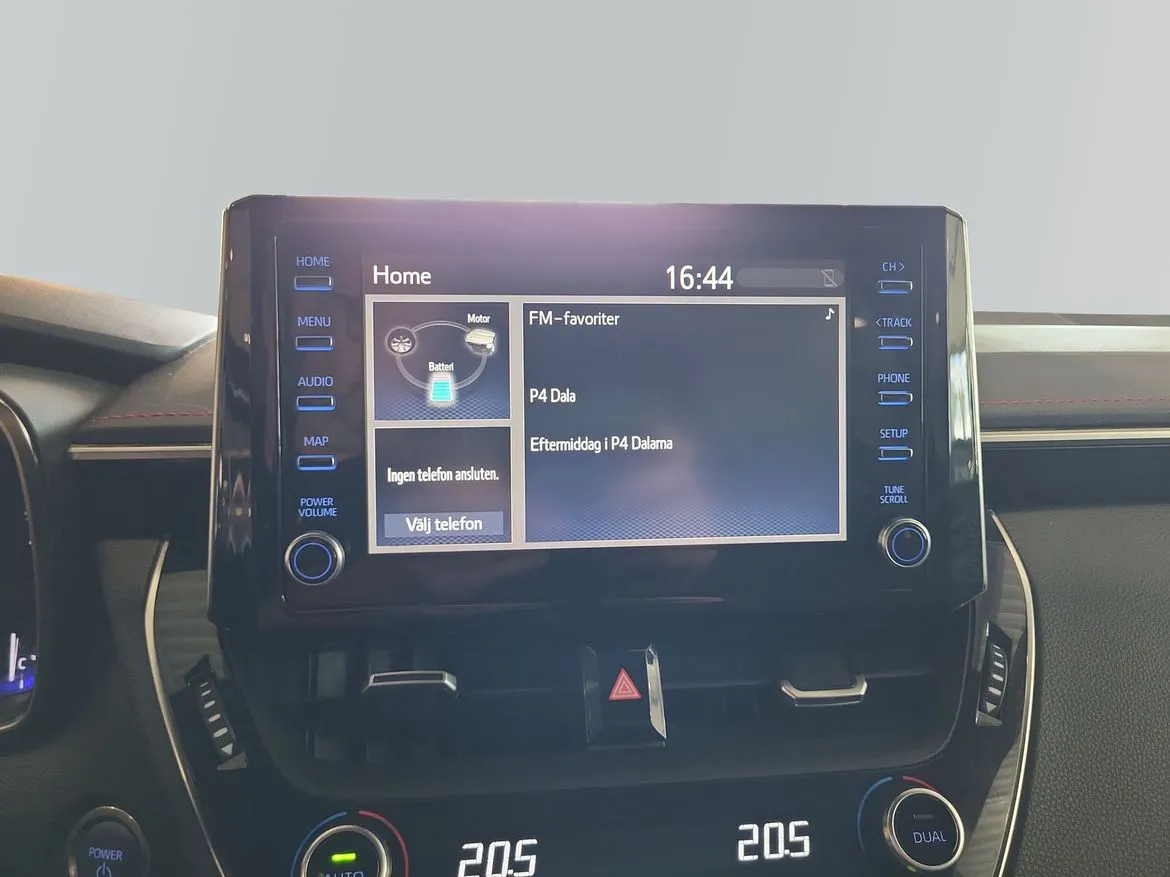 Vehicle image 14