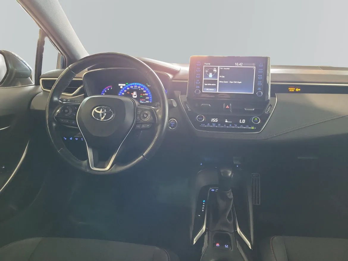 Vehicle image 7