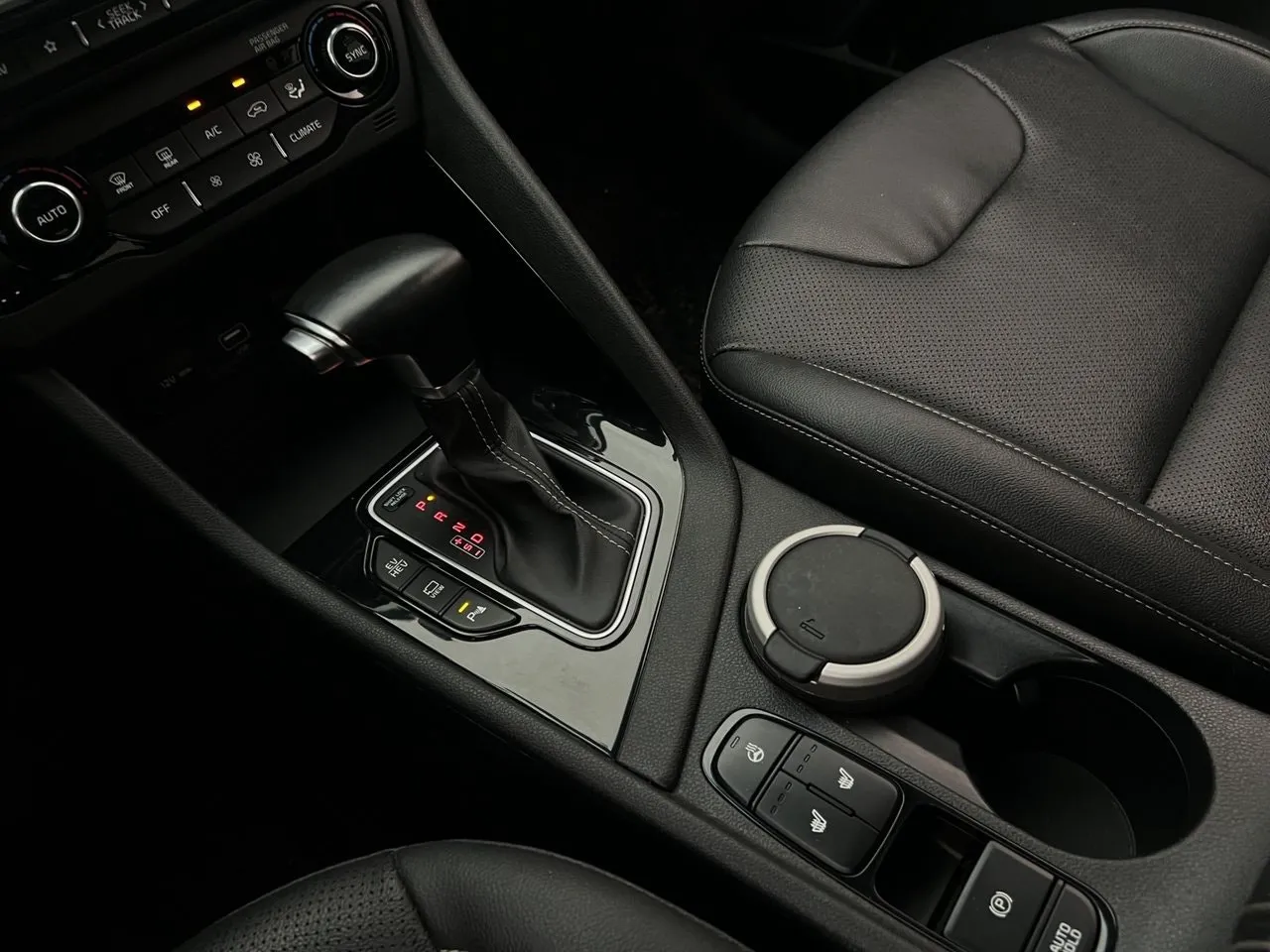 Vehicle image 24