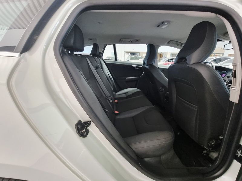 Volvo V60 bild 22