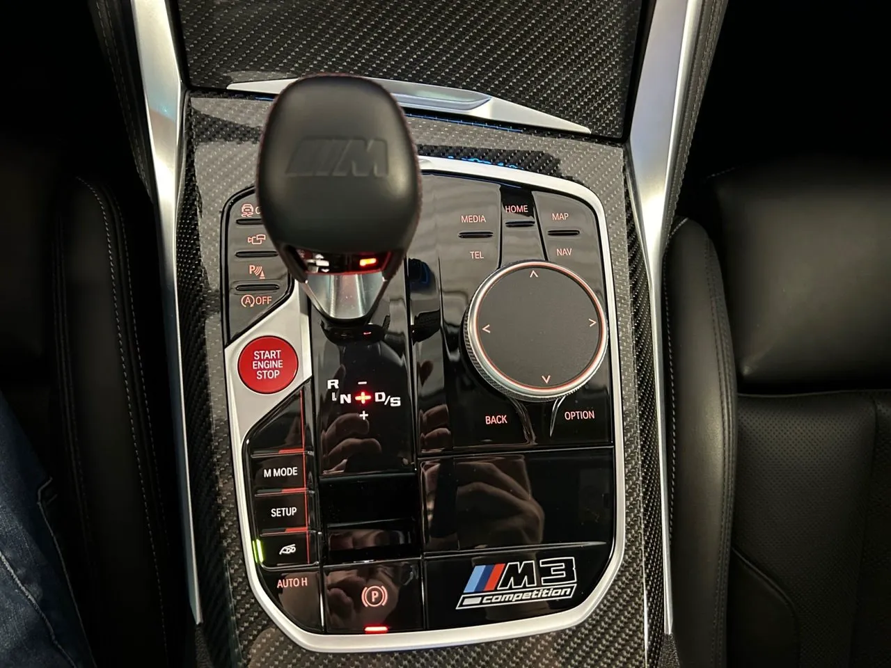 Vehicle image 24