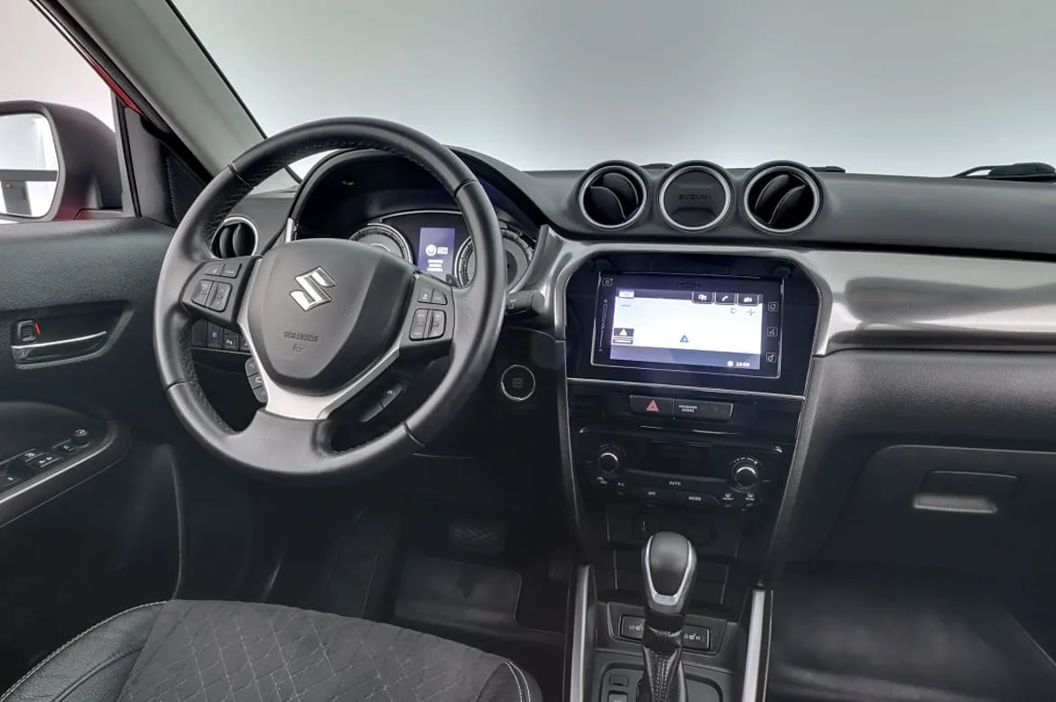 Vehicle image 15