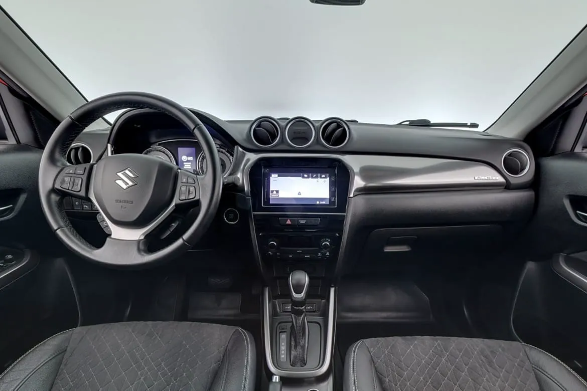 Vehicle image 13