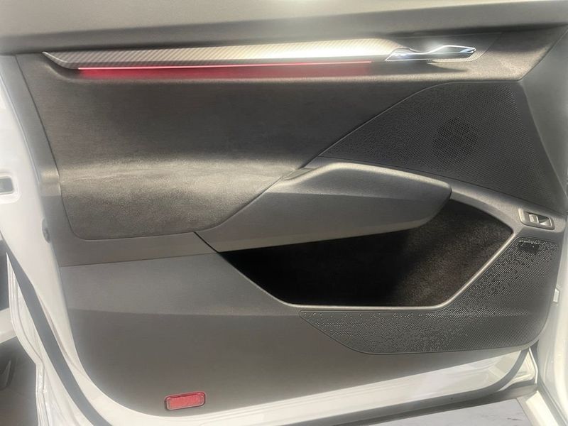 Skoda Enyaq bild 6