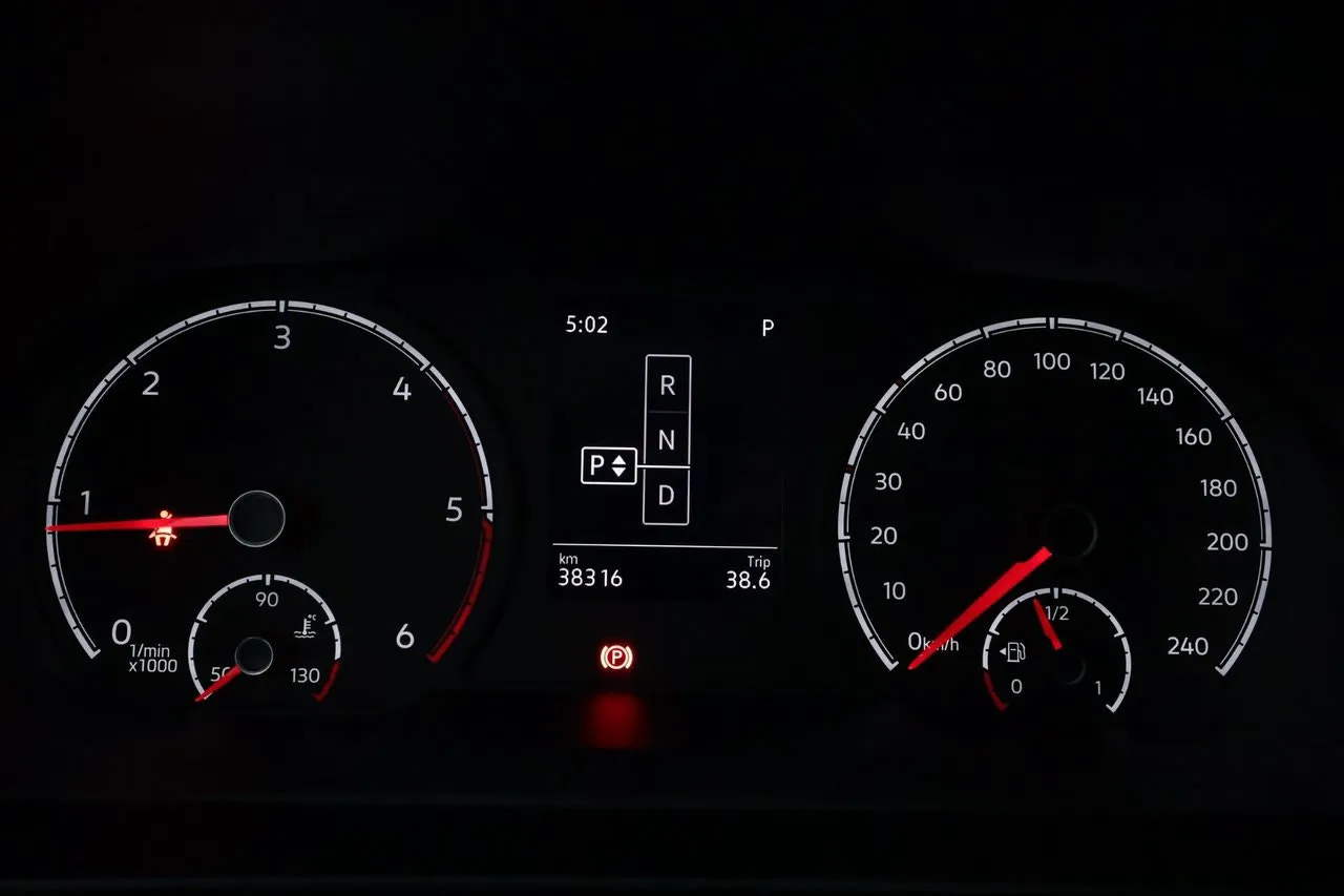 Vehicle image 17