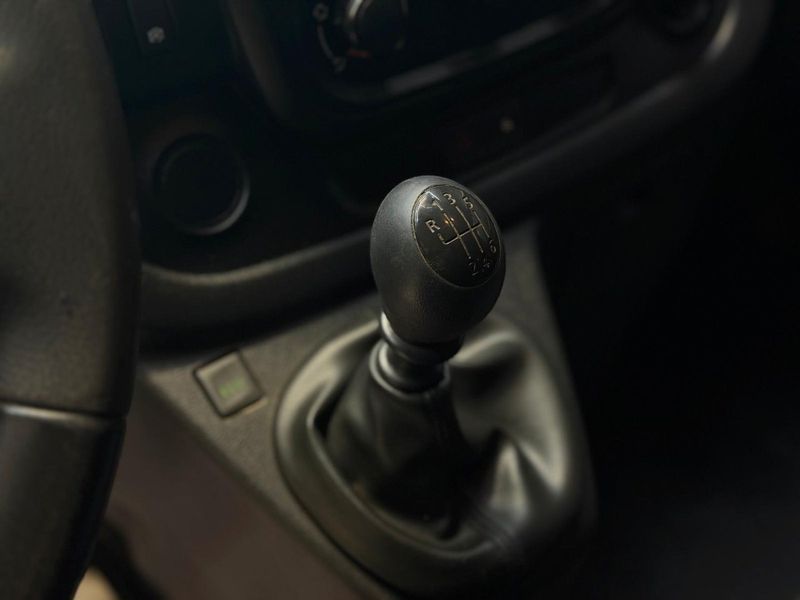 Opel Vivaro bild 16