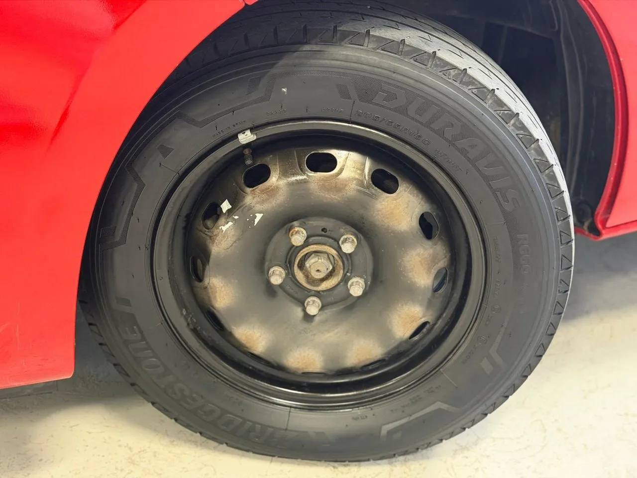 Vehicle image 17