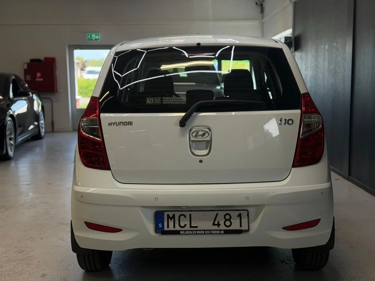 Vehicle image 20