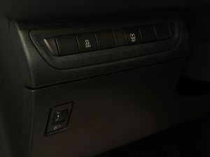 Peugeot 208 bild 16