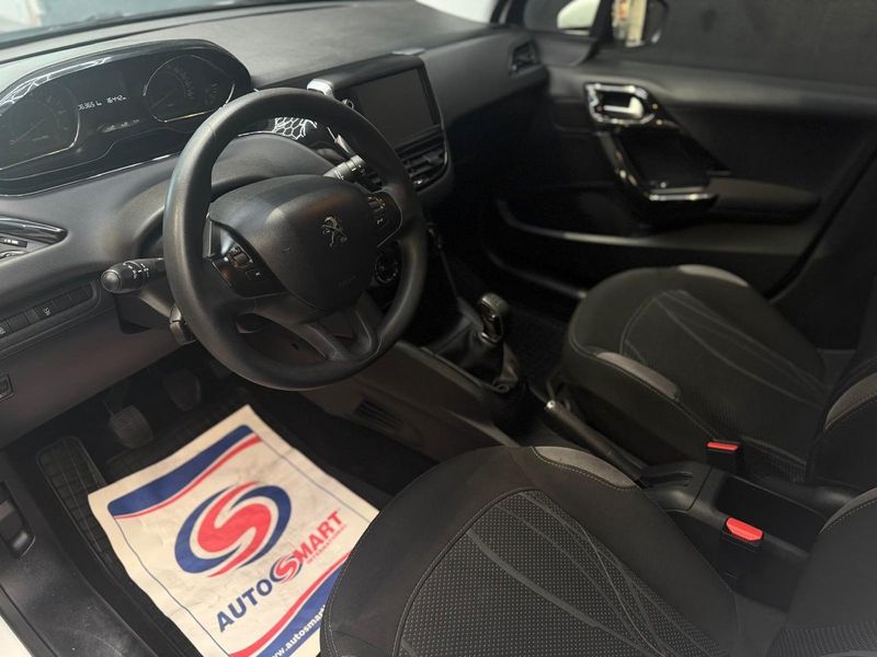 Peugeot 208 bild 7