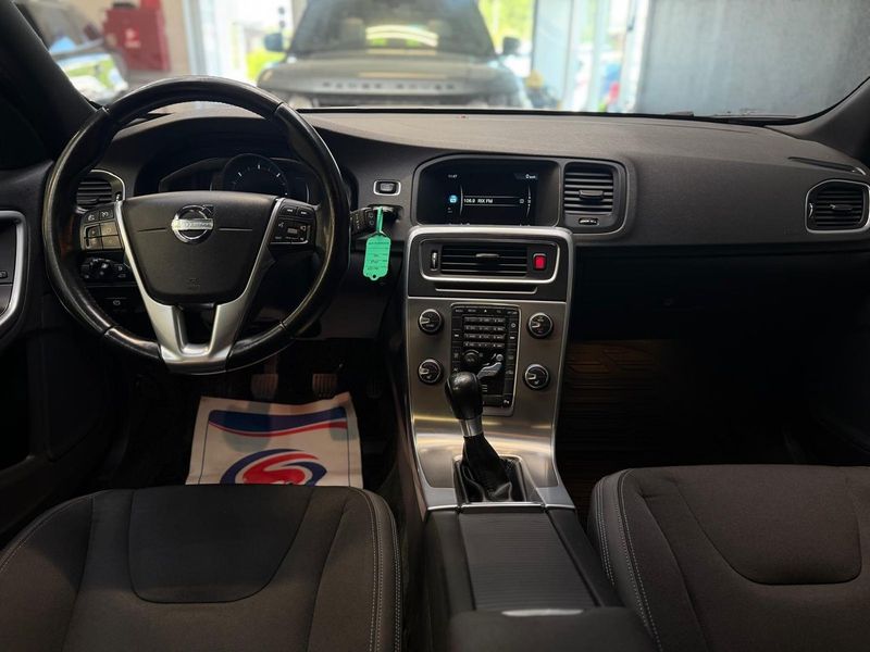 Volvo V60 bild 8