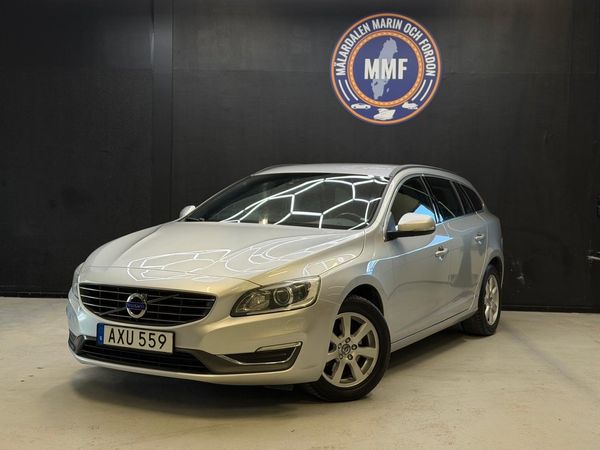 Volvo V60 D2 Momentum, 115hk D-väramre P-sensorer - 2014