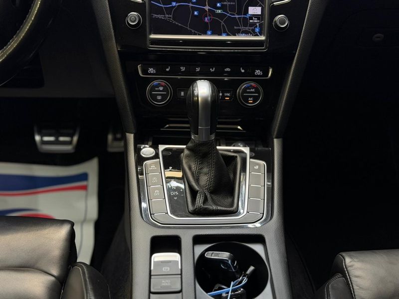 Volkswagen Passat bild 12