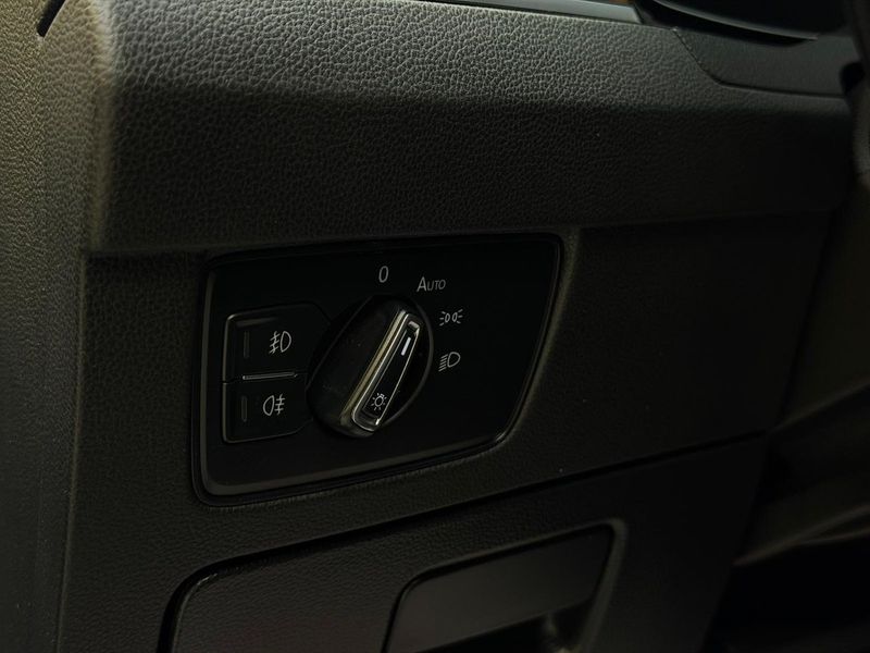 Volkswagen Passat bild 16