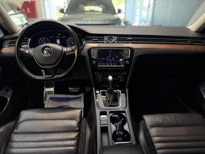 Volkswagen Passat bild 8