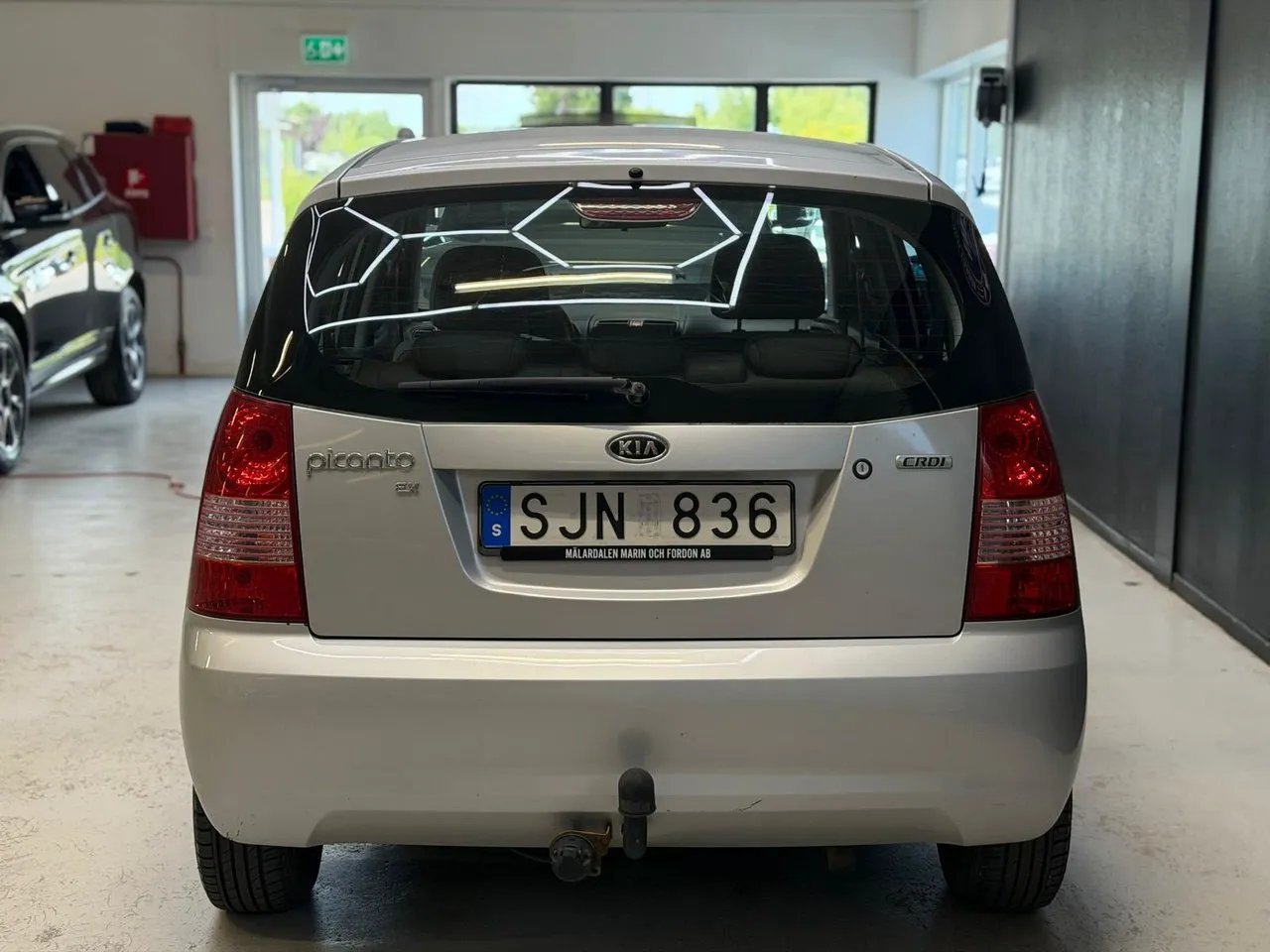 Vehicle image 19