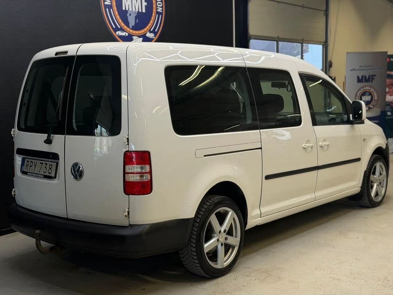 Vehicle image 20