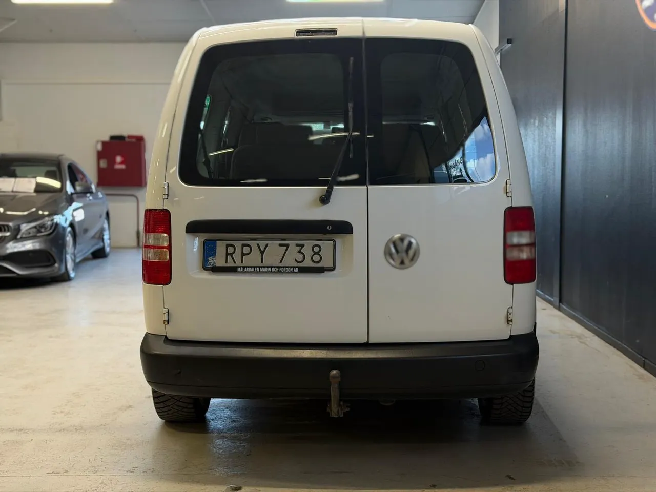 Vehicle image 21