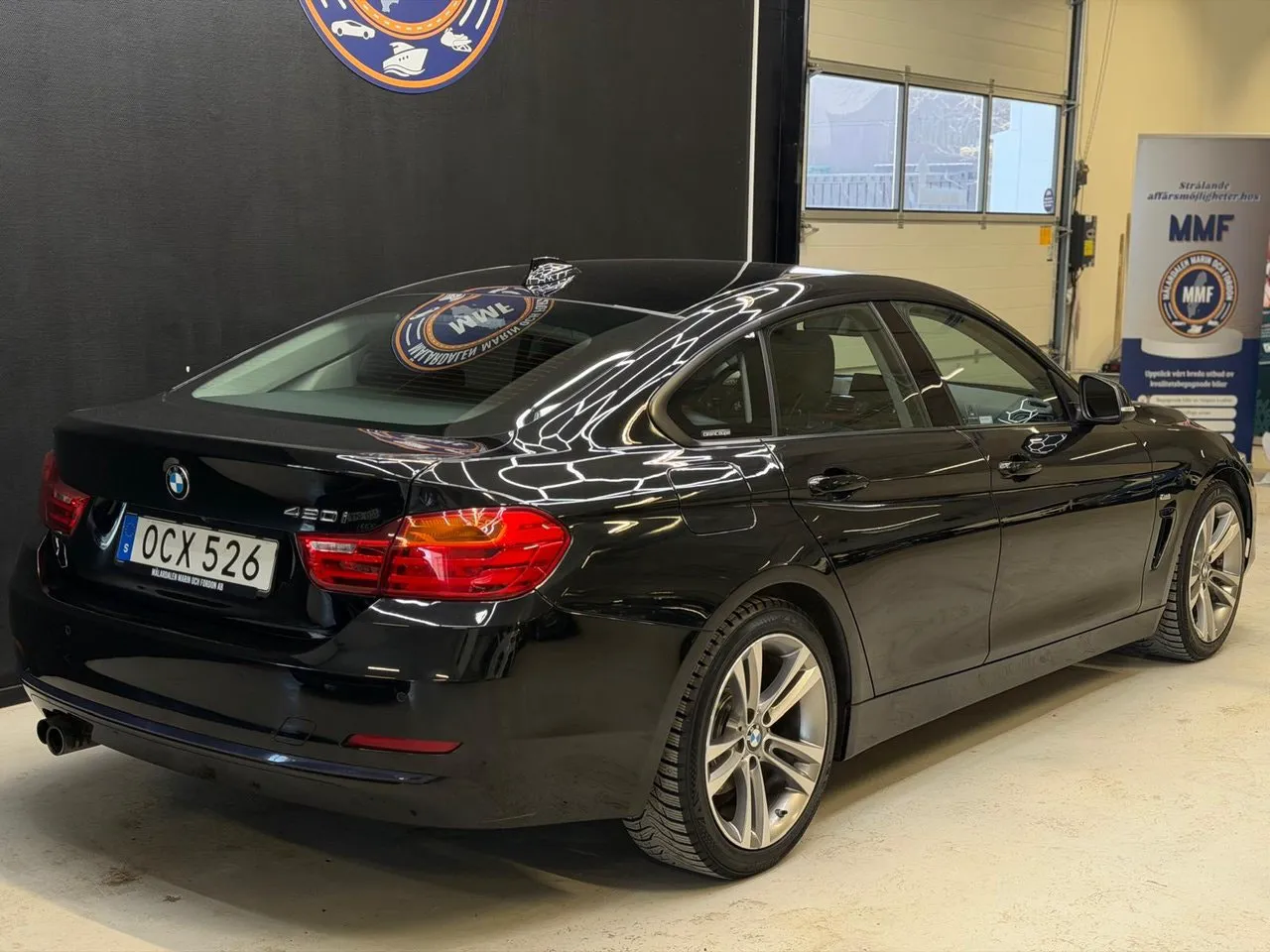Vehicle image 22