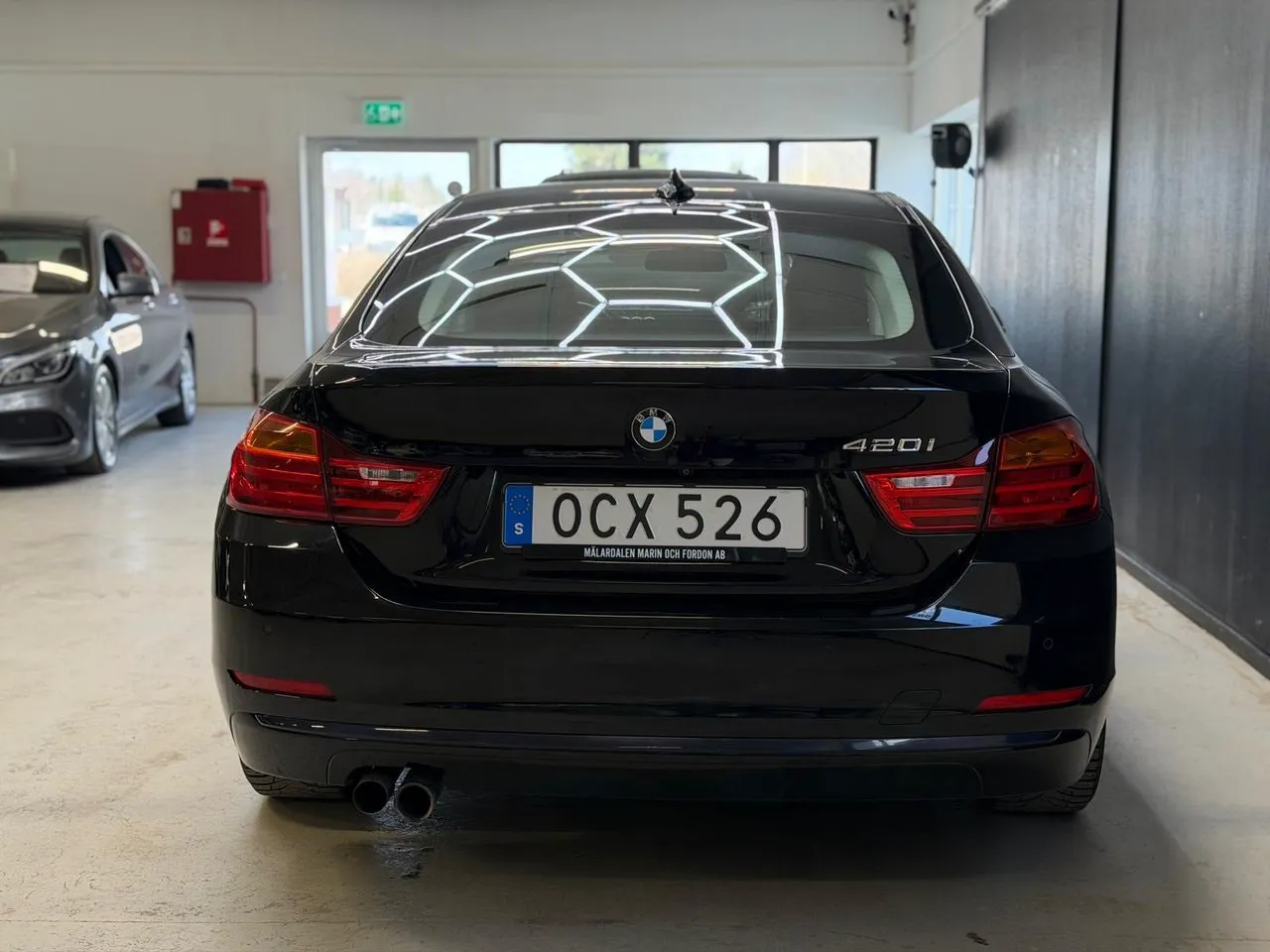Vehicle image 24