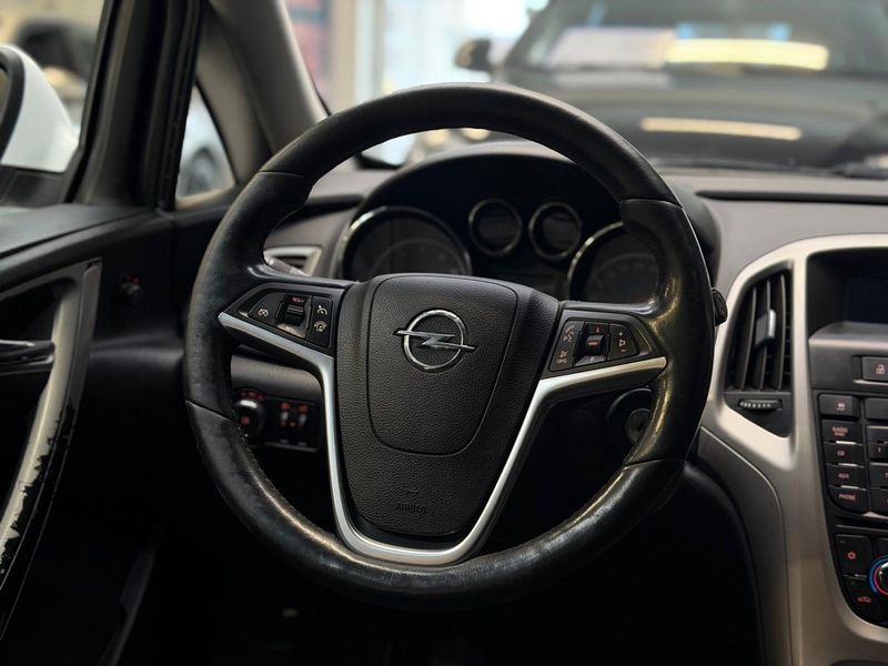 Opel Astra bild 9