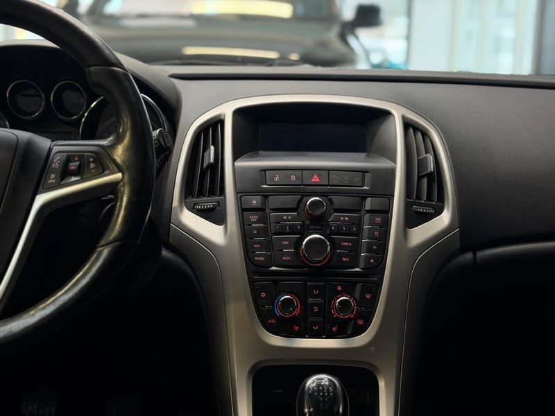 Opel Astra bild 11