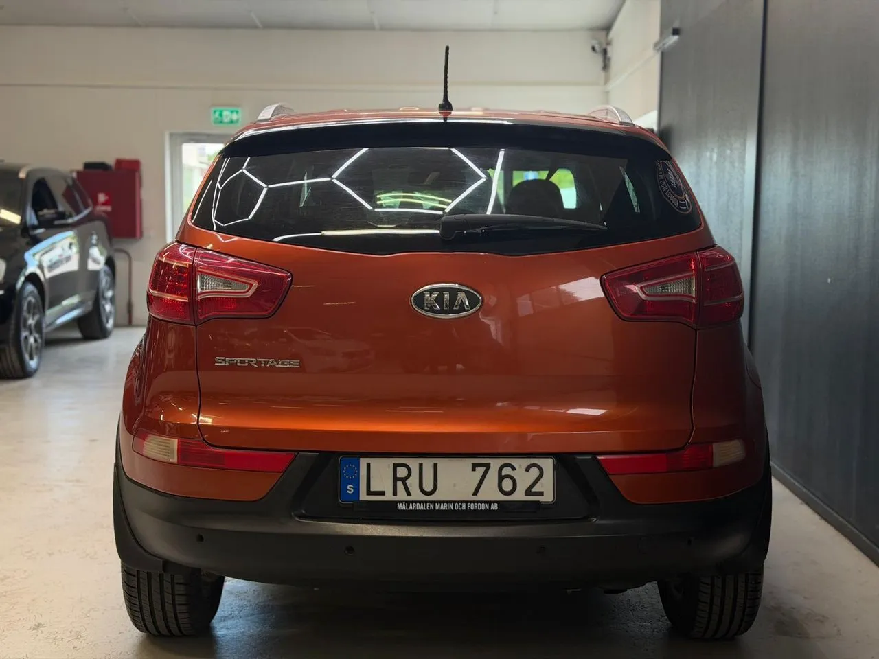 Vehicle image 20