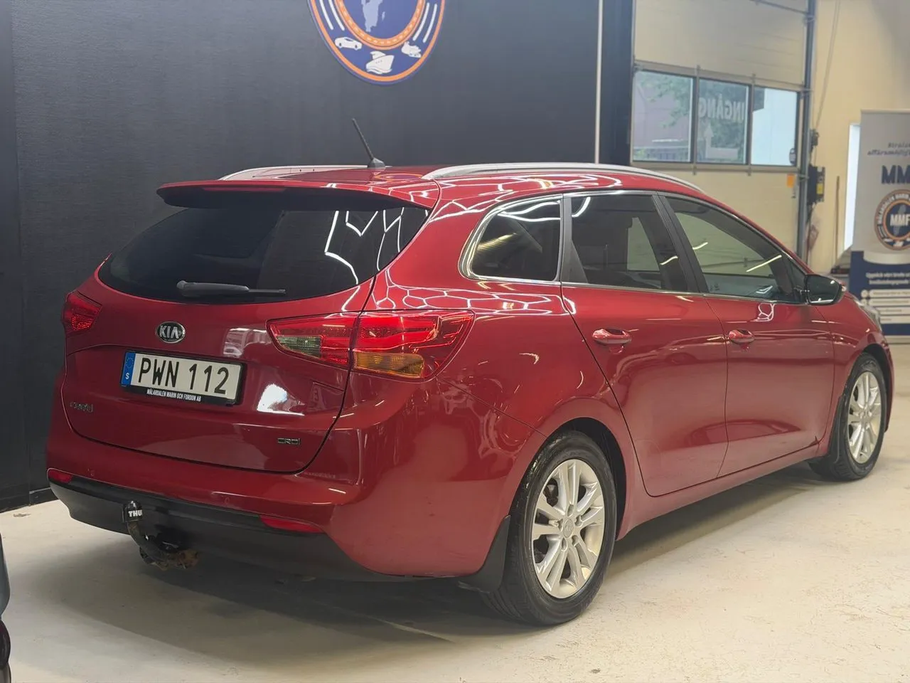 Vehicle image 18