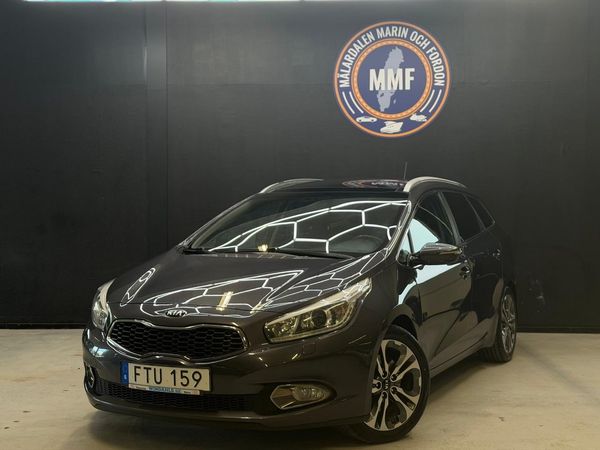 Kia Cee´d cee'd_sw 1.6 CRDi EX Comfort Pano Drag Navi B-kamera - 2015