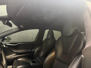 Tesla Model S bild 13