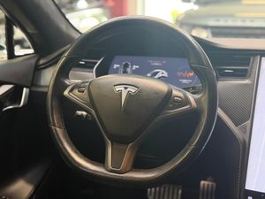Tesla Model S bild 9