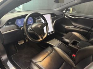 Tesla Model S bild 7