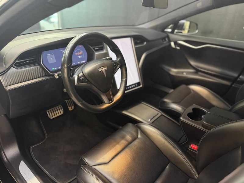 Tesla Model S bild 7