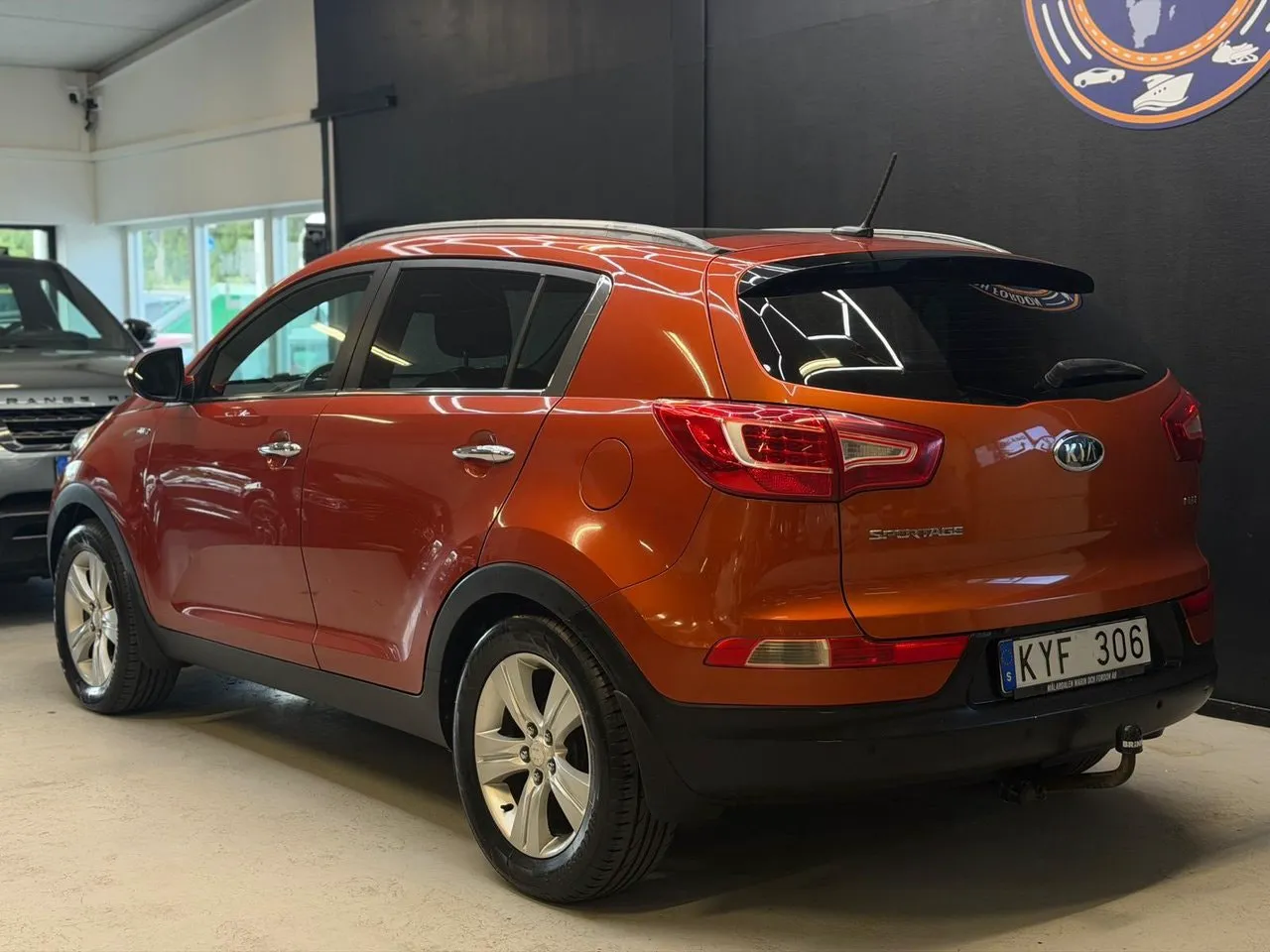 Vehicle image 20