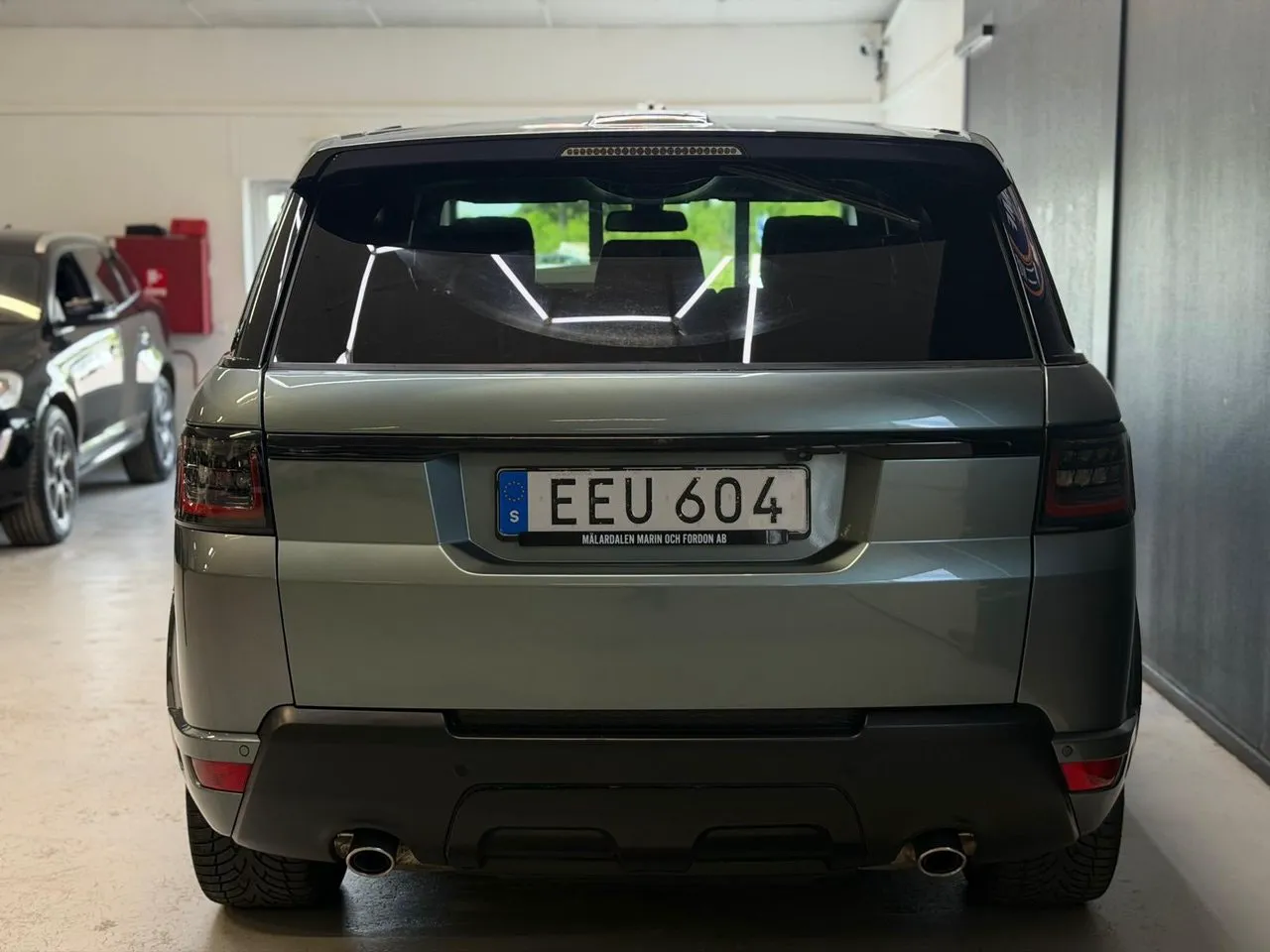 Vehicle image 22