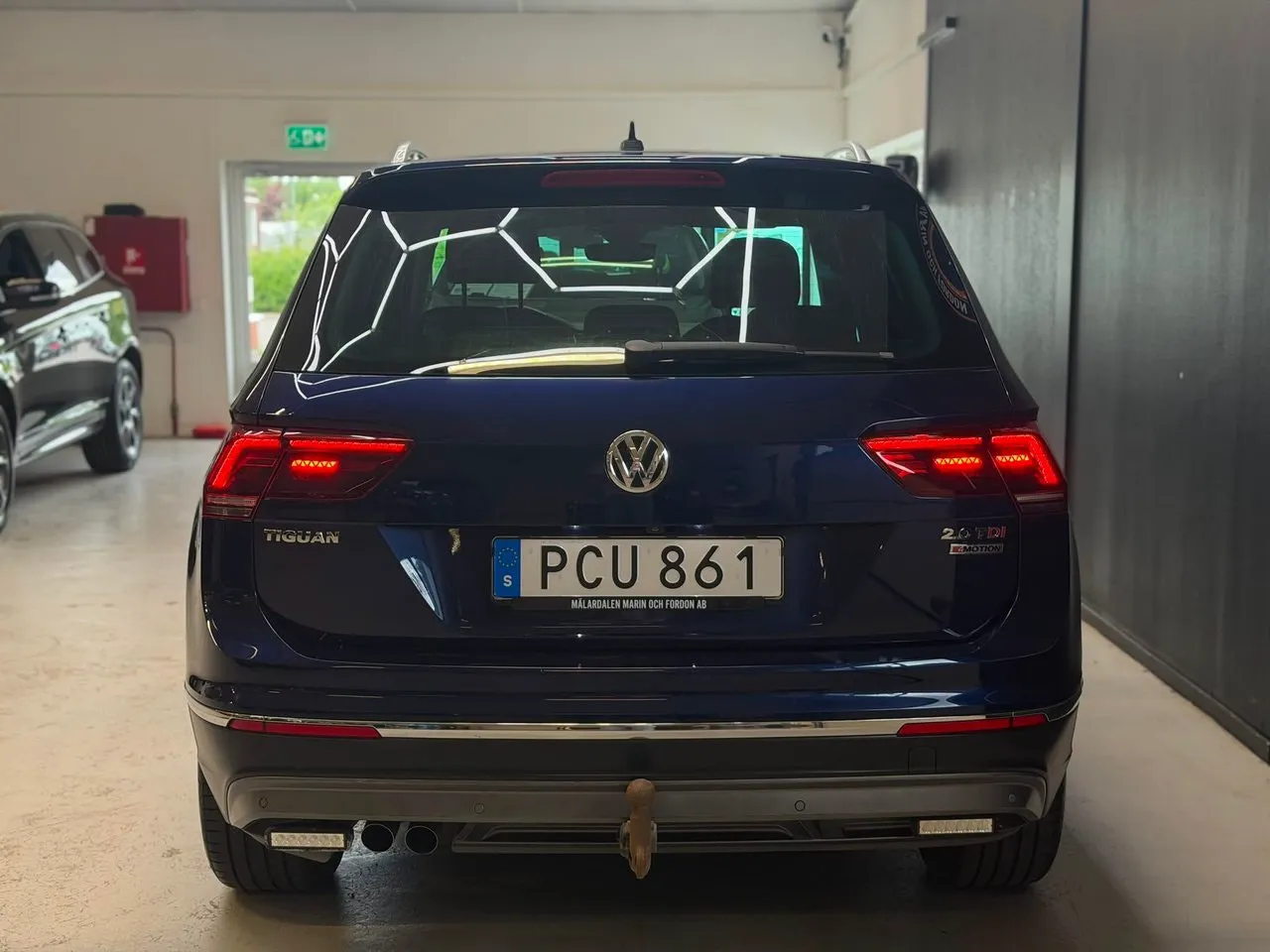 Vehicle image 22