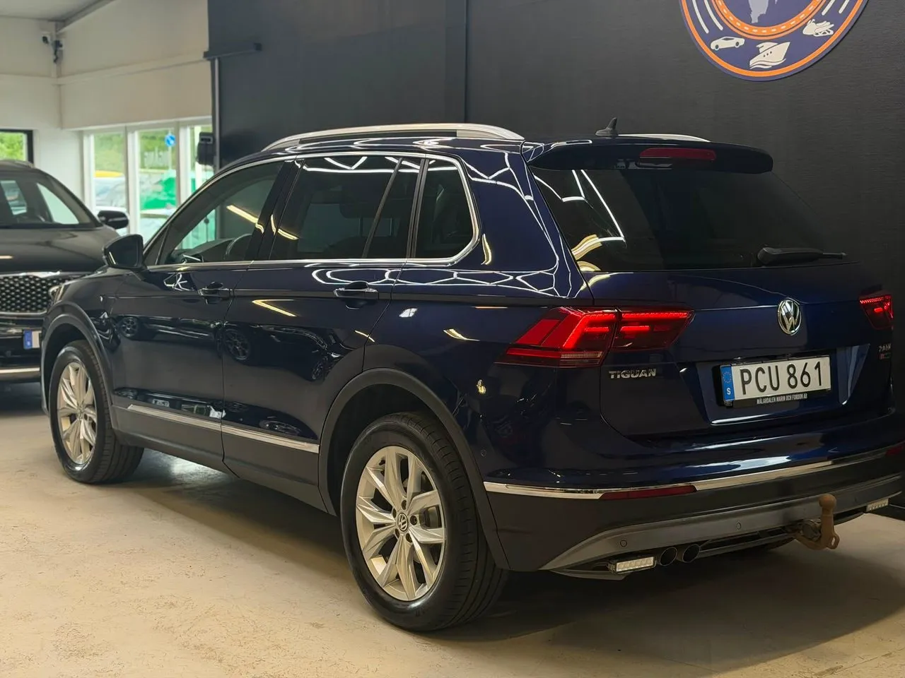 Vehicle image 21