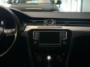 Volkswagen Passat bild 11
