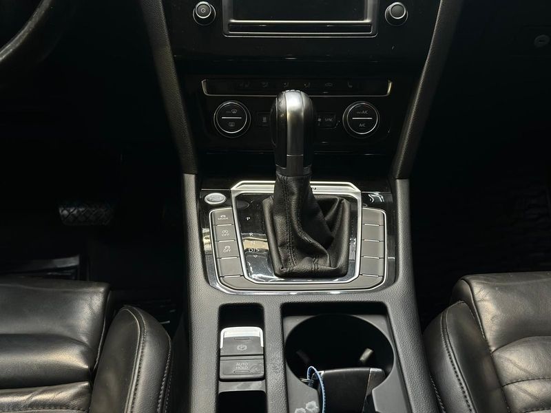 Volkswagen Passat bild 12