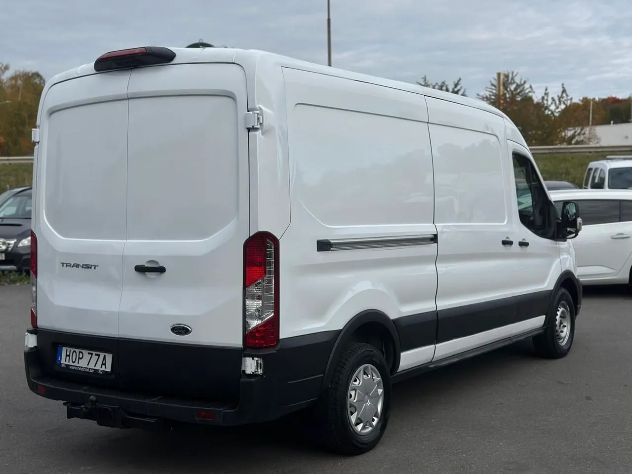 Vehicle image 11