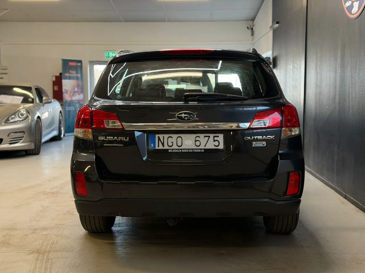 Vehicle image 25