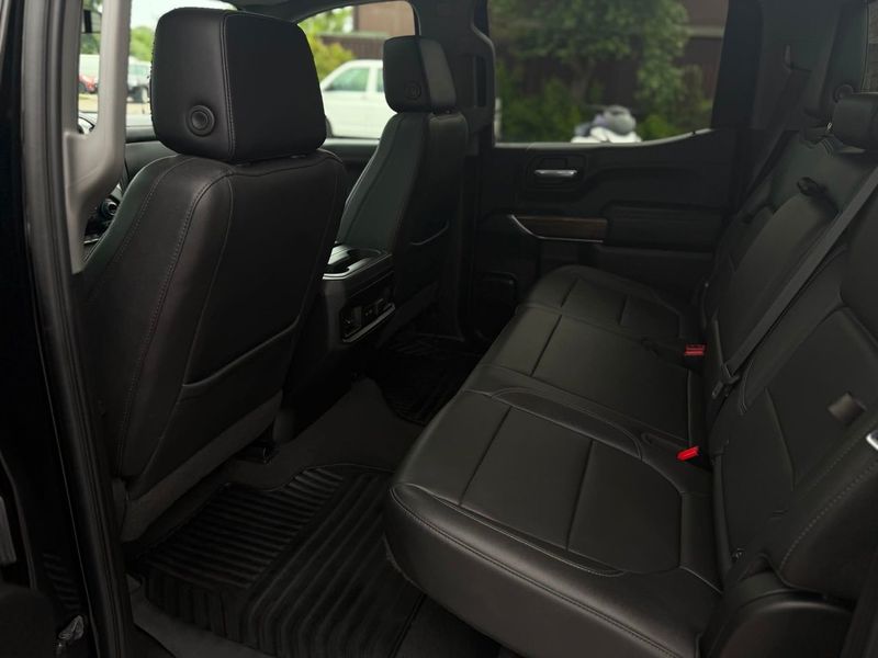 Chevrolet Silverado bild 18