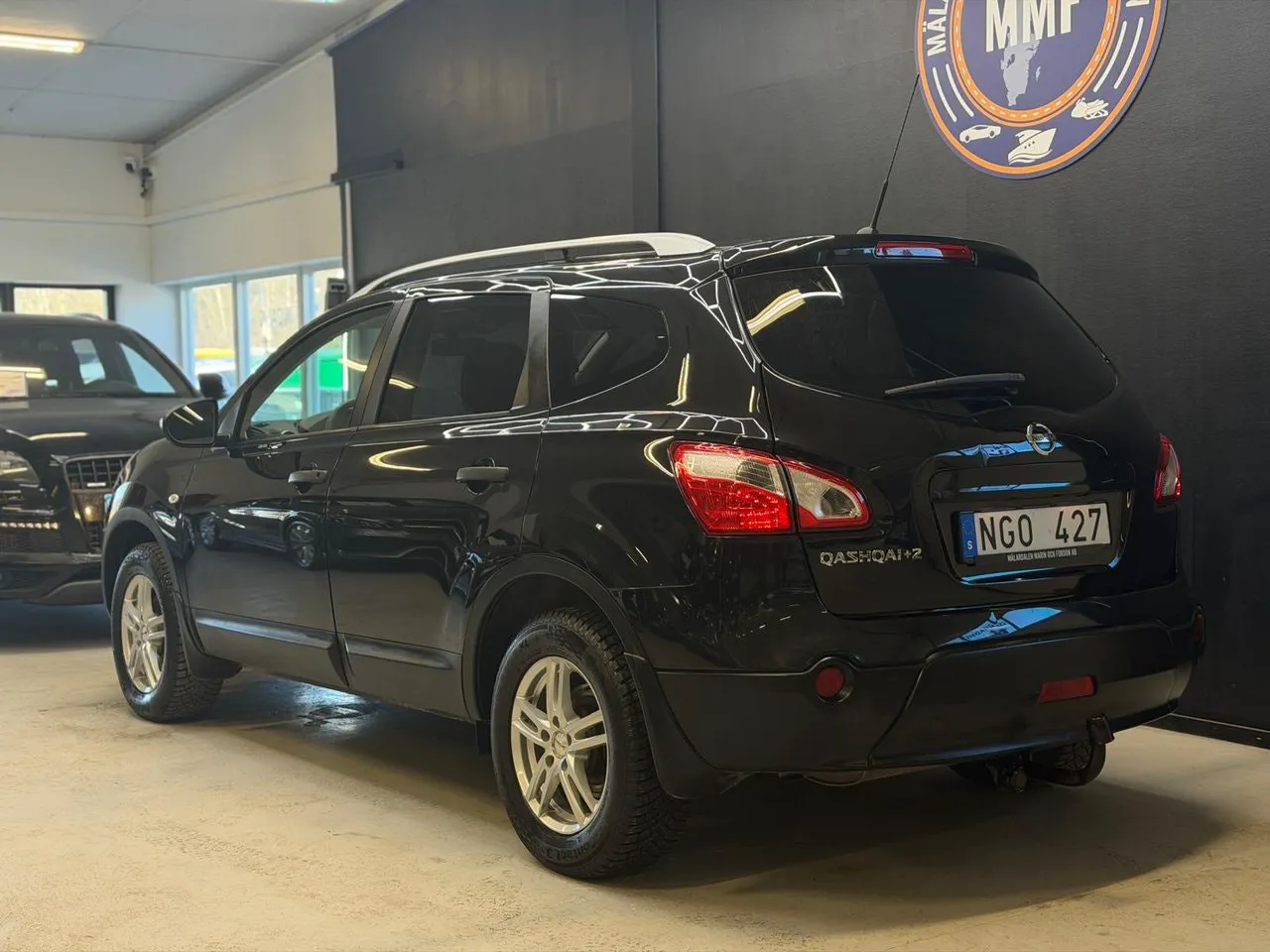 Vehicle image 21