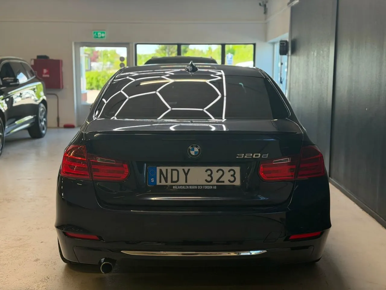 Vehicle image 20