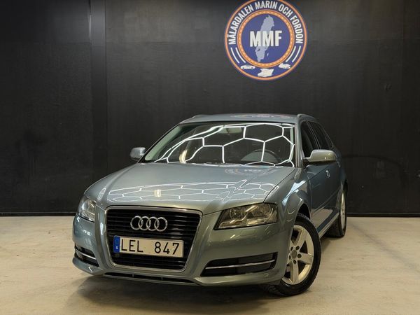 Audi A3 Sportback 1.6 TDI Comfort Låga Mil M-värm Drag - 2011