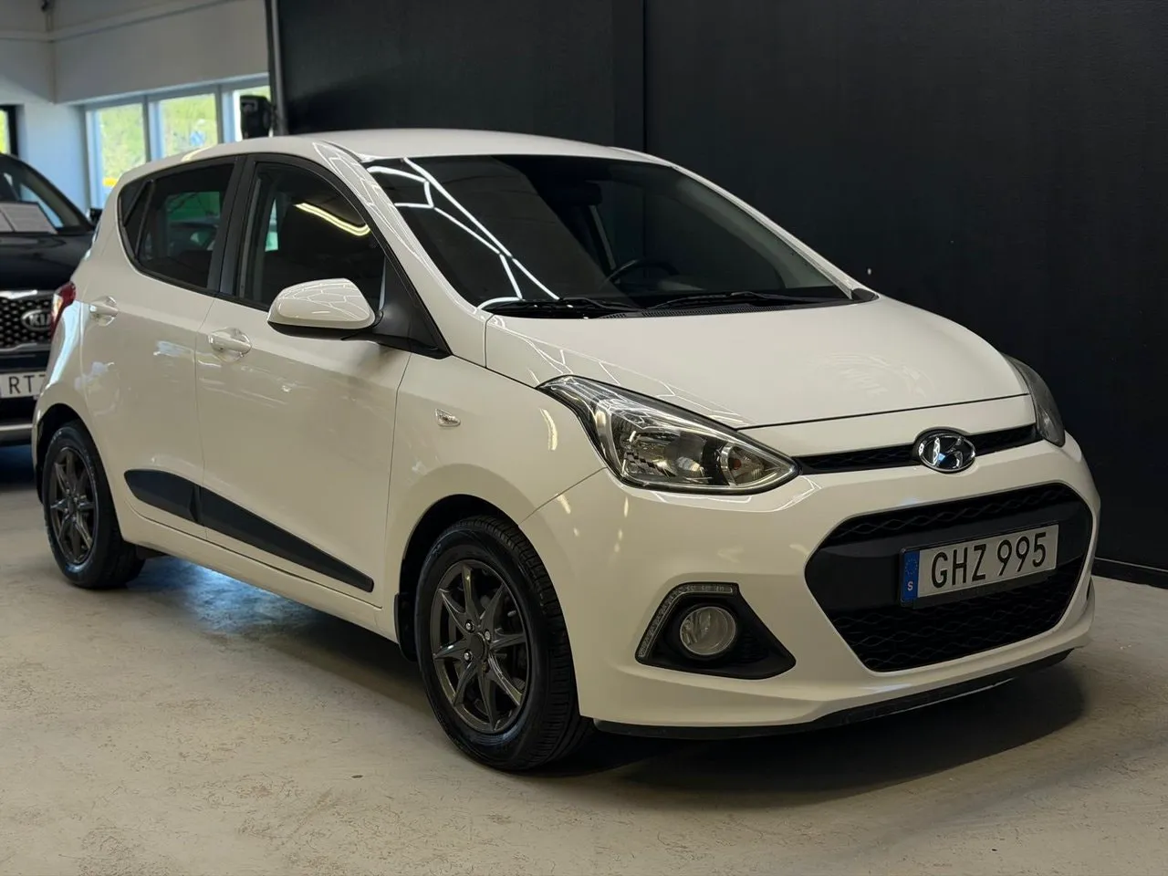 Vehicle image 2