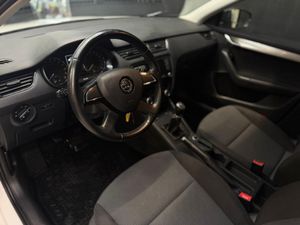 Skoda Octavia bild 7