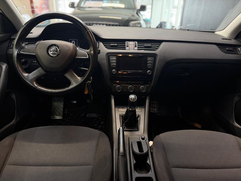 Skoda Octavia bild 8